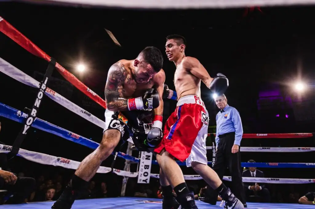 two people boxing